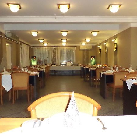 Touring Hotel Berekfürdő Extérieur photo
