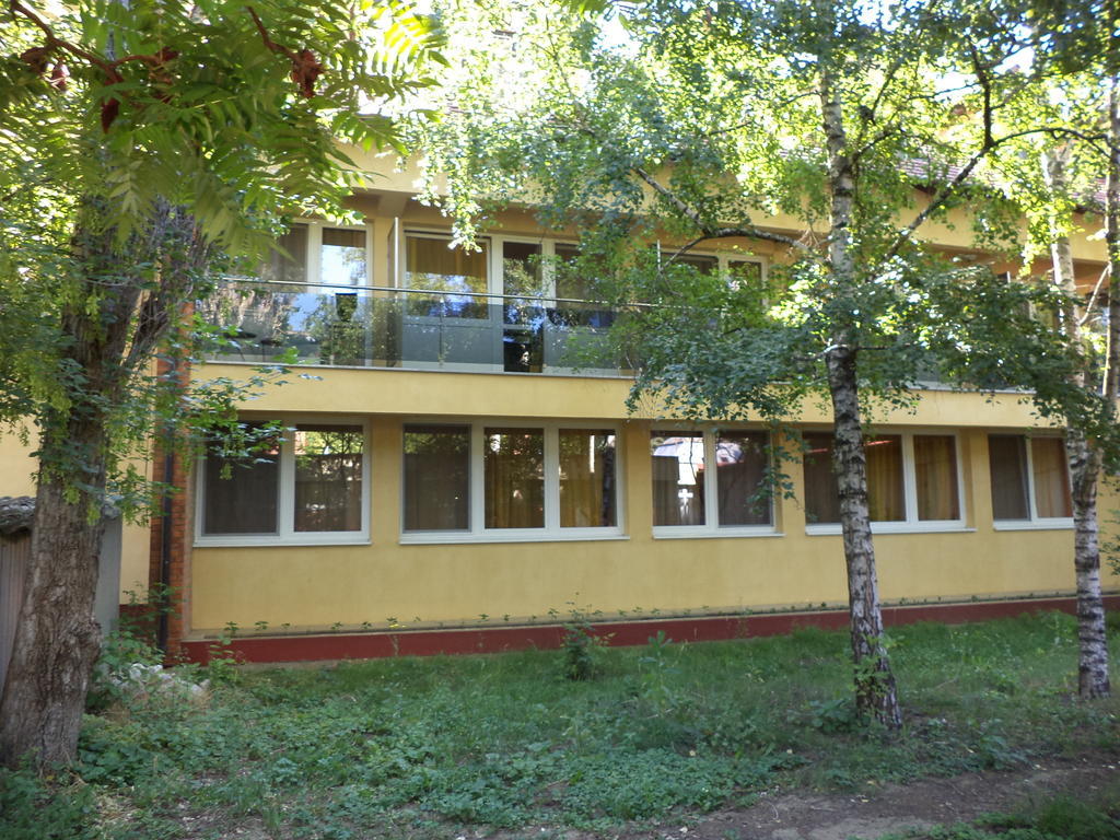Touring Hotel Berekfürdő Extérieur photo