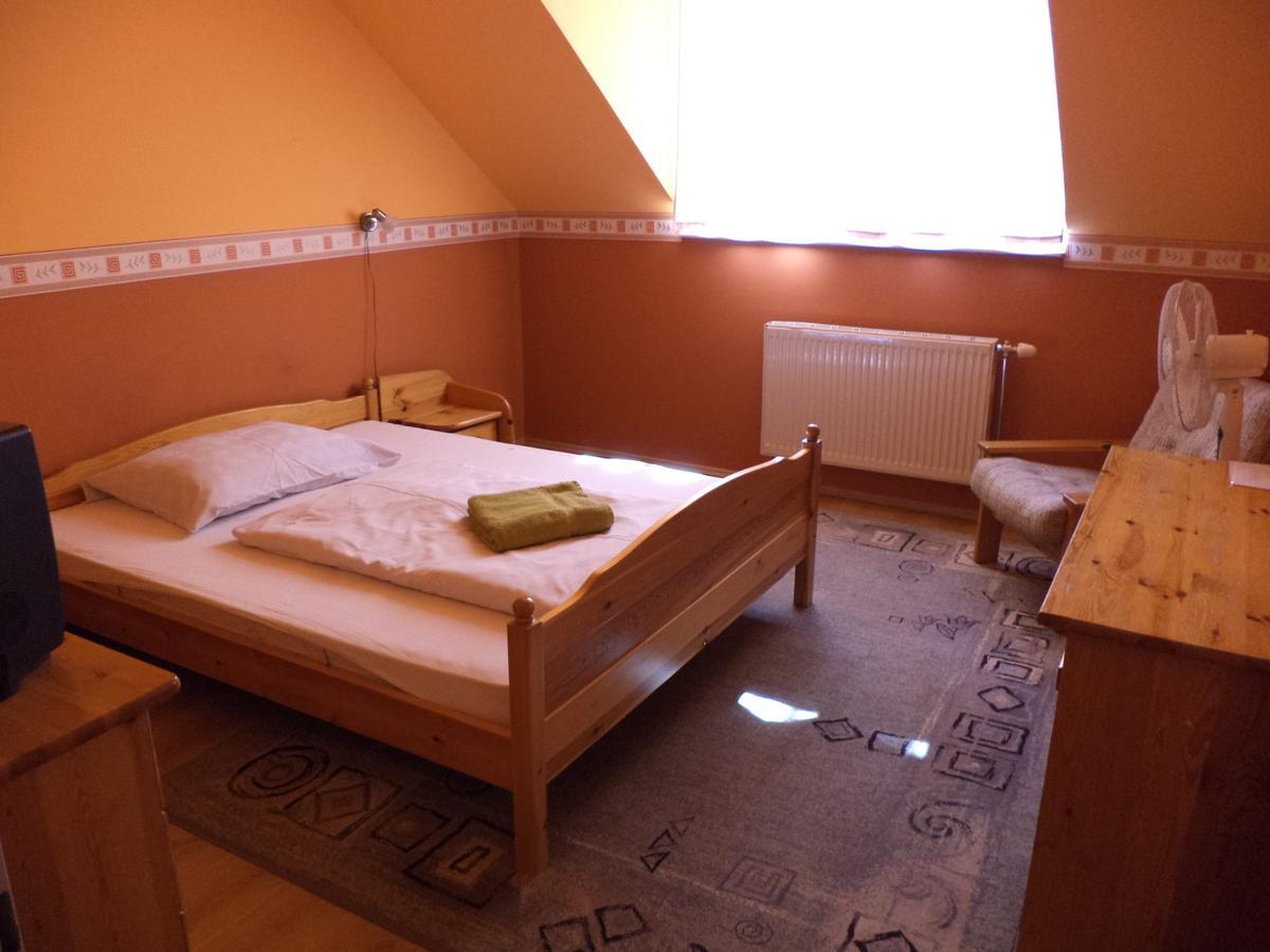 Touring Hotel Berekfürdő Extérieur photo
